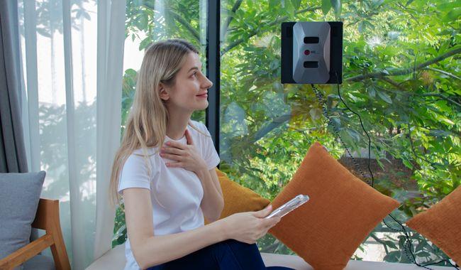 Actual product image Eziclean Windobot S6 Ultra