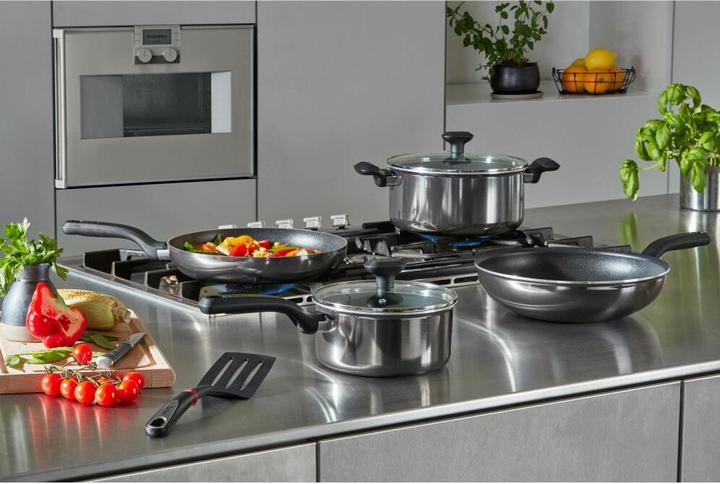 Actual product image Tefal Resist Intense (25 cm, Frying pan, Aluminium)