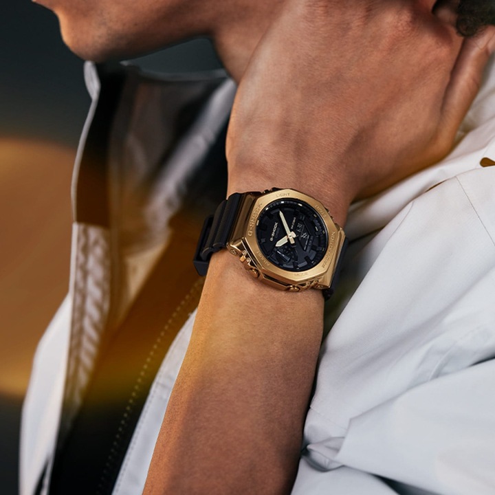 Immagine prodotto G-Shock GM-2100G-1A9ER (Cronografo, 44 mm)