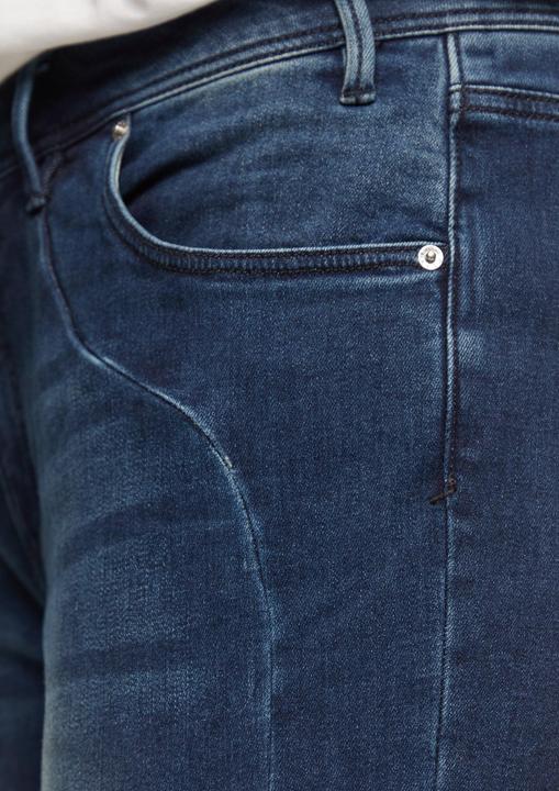 Image du produit S.Oliver Jeans-Hose Jeans / Curvy Fit / Mid Rise / Slim Tapered Leg (48)