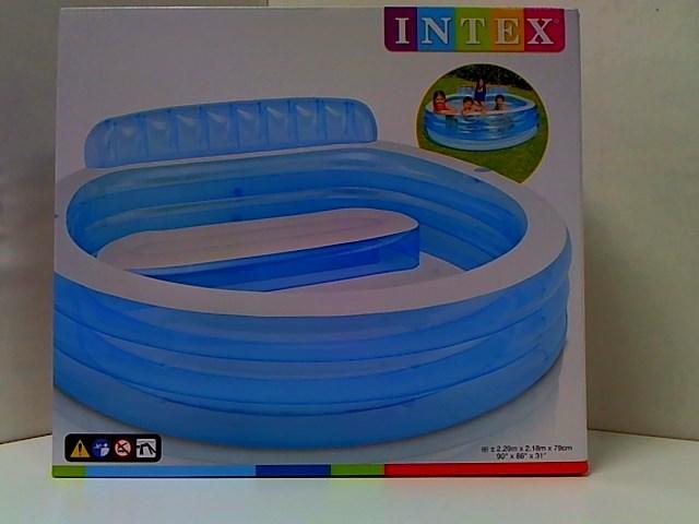 Actual product image Intex Swim Center Family Lounge