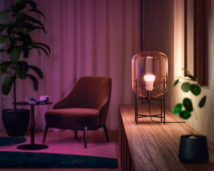 Immagine prodotto Philips Hue White & Color Ambiance BT (E27, 6.50 W, 806 lm, 4 x, F)
