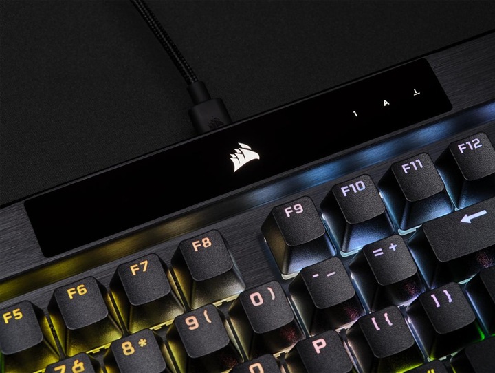 Actual product image Corsair K70 Pro (CH, Cable)
