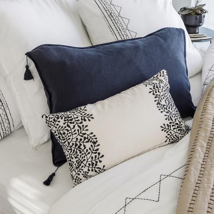 Actual product image AM.PM In (45 x 45 cm)