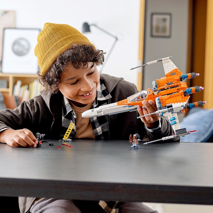 Image du produit LEGO Le starfighter X-Wing de Poe Dameron (75273, LEGO Star Wars)