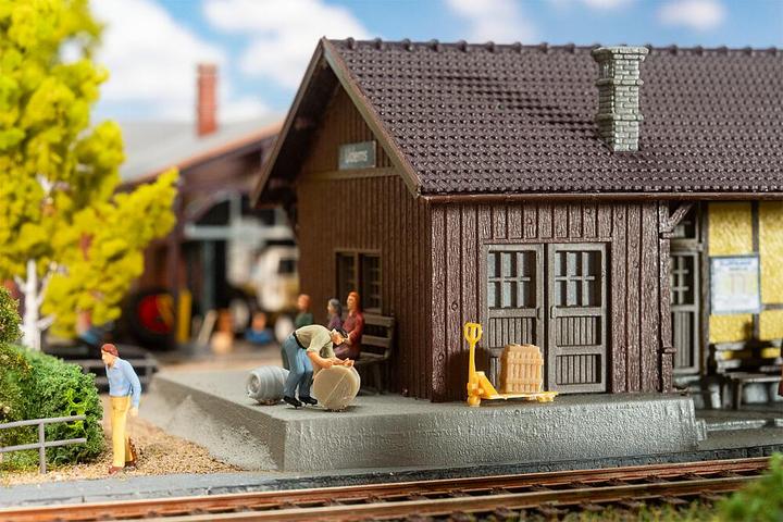 Produktbild Faller Bahnhof Uderns