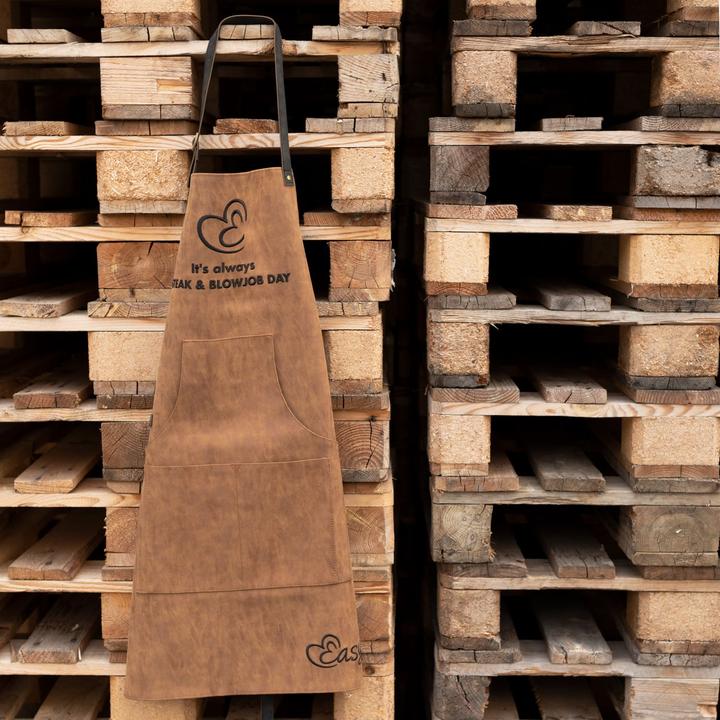 Produktbild Easytoys Grillschürze aus Leder (Würfelspiel)