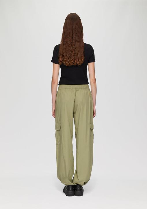 Actual product image S.Oliver Hose Wide-Leg-Hose mit Cargo-Taschen und angedeutetem Verschluss (34)