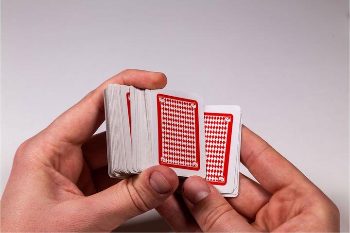 Actual product image Clown games Clown Mini Games Playing Cards Set 2 (German, French, Italian, English, Dutch, Spanish)