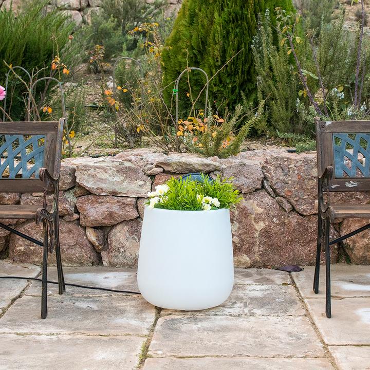 Produktbild Newgarden CAMELIA 40 LED Solar Blumentopf, Pflanzkübel aussen + RGB, Akku, Fernbedienung IP65 (45 lm, IP65)