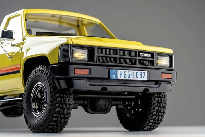 Actual product image FMS toyota hilux 1:18 - scaler rtr 2.4ghz ep (RTR Ready-to-Run)