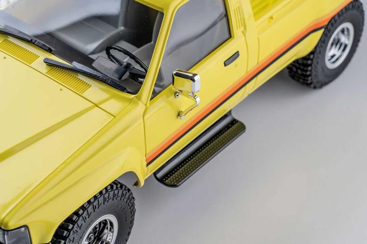 Actual product image FMS toyota hilux 1:18 - scaler rtr 2.4ghz ep (RTR Ready-to-Run)