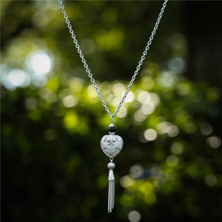 Image du produit Andreani Collier avec pendentif en forme de coeur avec pierres de lave
