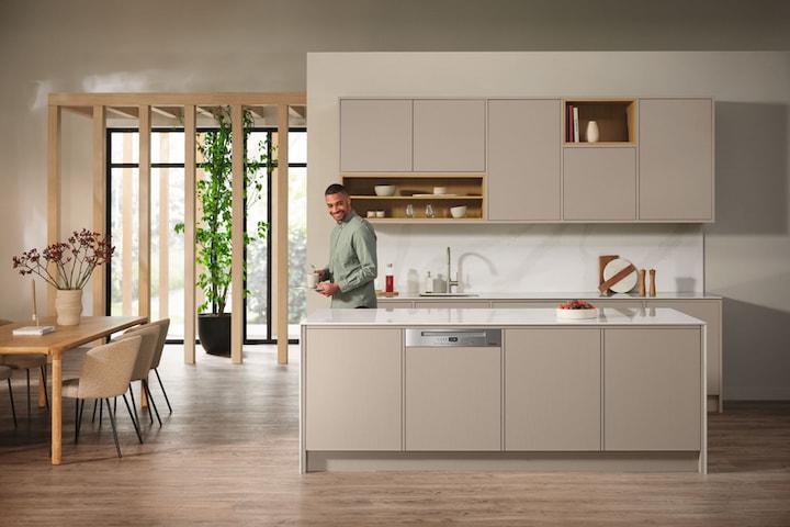 Produktbild Miele Geschirrspüler 12649260 Edelstahl CleanSteel