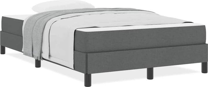 Gris foncé