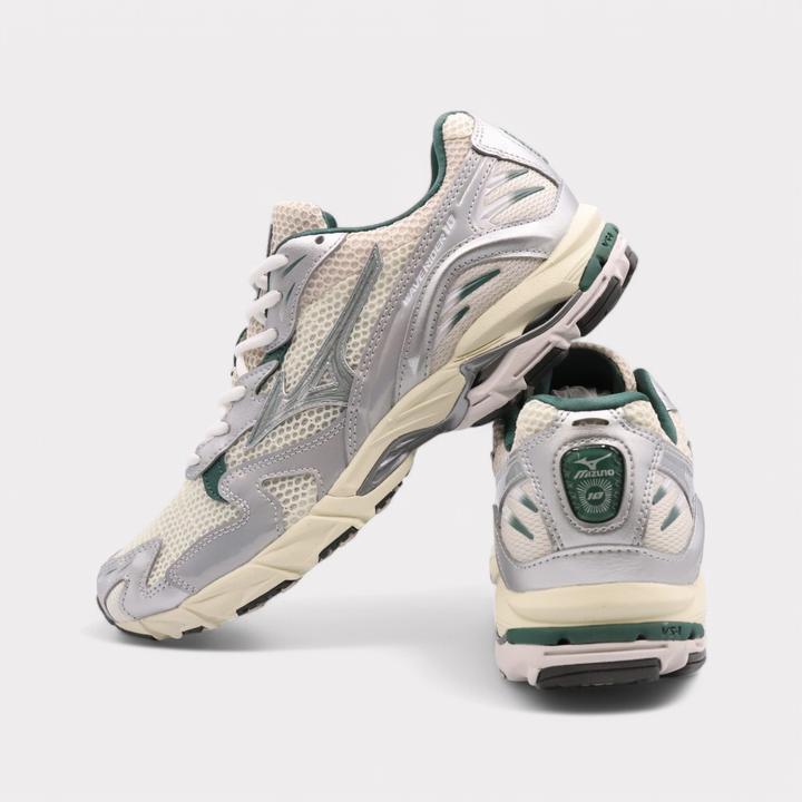 Actual product image Mizuno Wave rider (39)