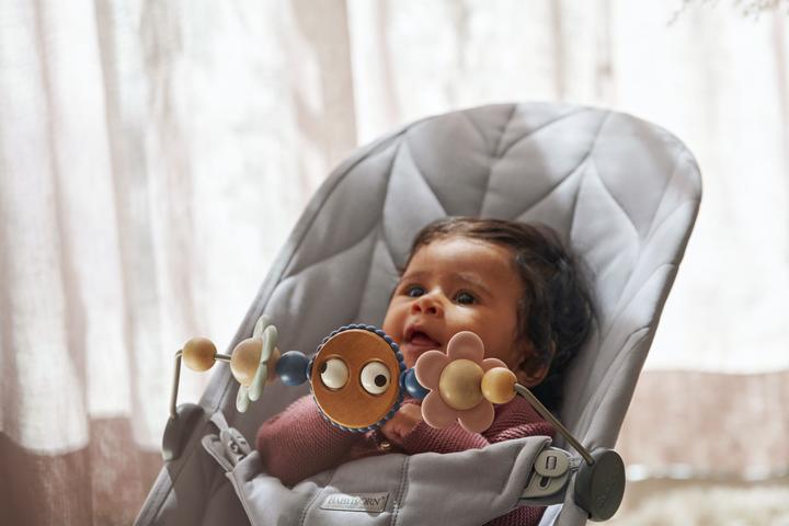Actual product image BabyBjörn Bliss Woven Bouncer + Toy, Light Grey/Googly Eyes