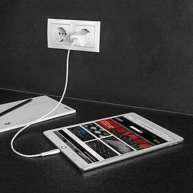 Actual product image Lindy 18W USB Type A Charger Fast charging via USB Type A cable (18 W)