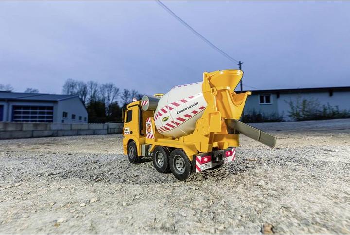 Actual product image Carson 1:20 MB Arocs Concrete Mixer 100% RTR (RTR Ready-to-Run)