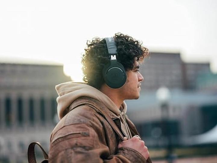 Actual product image Audio-Technica ATH-M20xBT (No noise cancellation, 60 h, Cable)