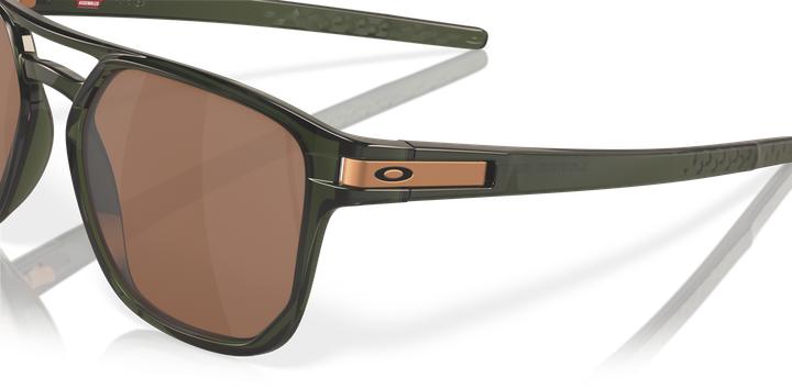 Actual product image Oakley Latch Beta