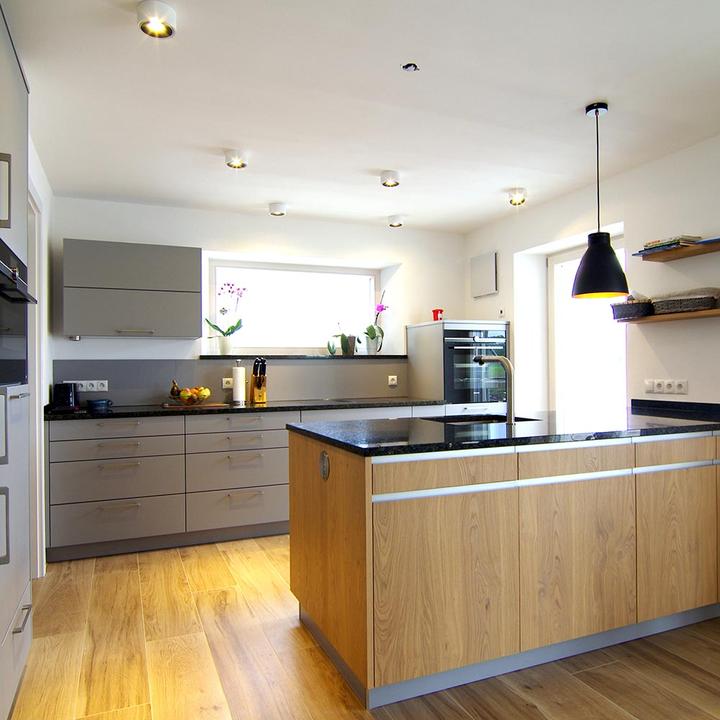 Immagine prodotto Licht-Trend Punto di allestimento di Babbo Natale (980 lm)