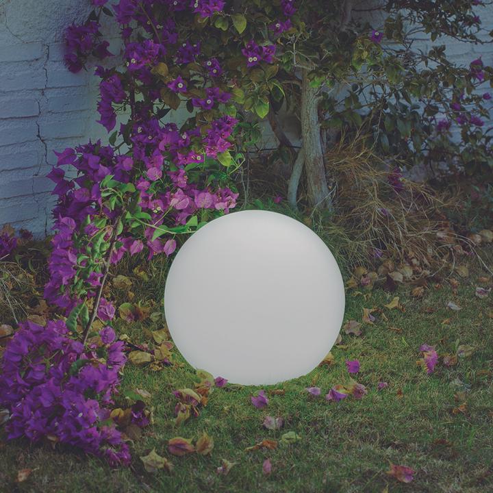 Produktbild Newgarden BULY 60 LED Solar Terrassenleuchte Licht-Kugel 50cm + Akku Innen & Aussen IP65 (45 lm, IP65)