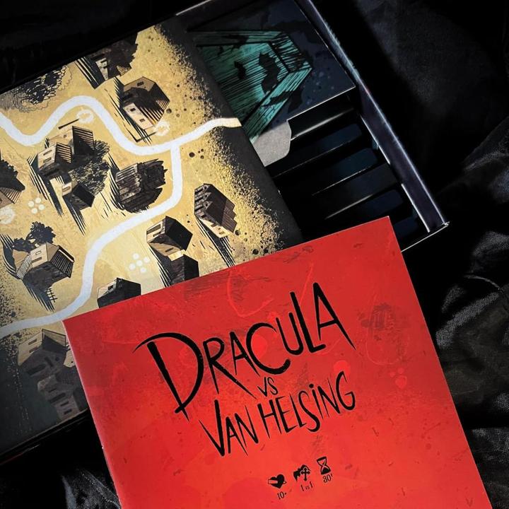 Image du produit Asmodée Dracula vs Van Helsing (Italien, 2 Joueur)