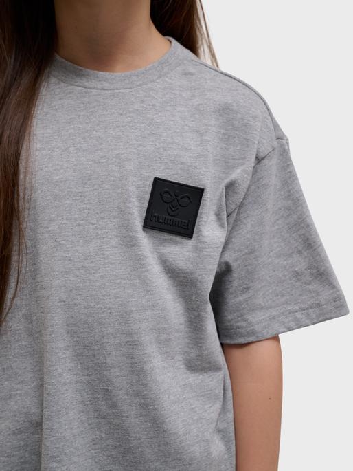 Actual product image hummel hmlCLEAN T-SHIRT S/S (146)