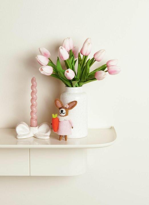 Rico Design Aufhänger Filz-Hase mit Möhre und rosa Kleid, 14 x 7 x 4cm