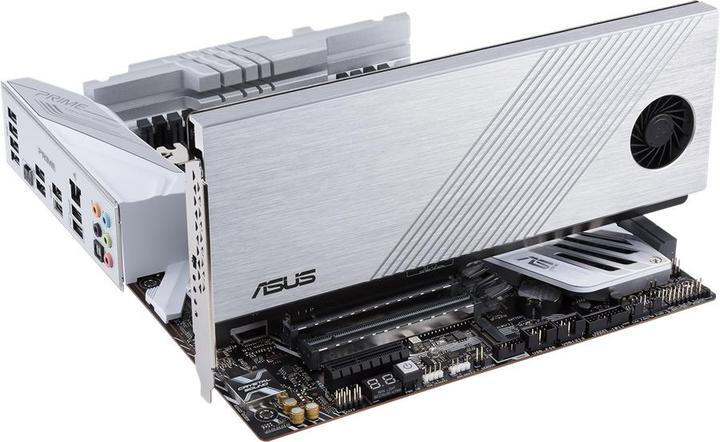 Actual product image ASUS Hyper M.2 x16 Gen 4 (PCIe)