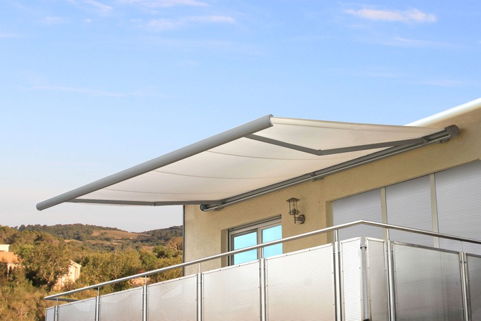 Produktbild Swisshandel24 Elektrische Kassettenmarkise, Markise, Sonnenstoren Vollkassette 4x3m, Polyester Creme, Rahmen grau (4 m)