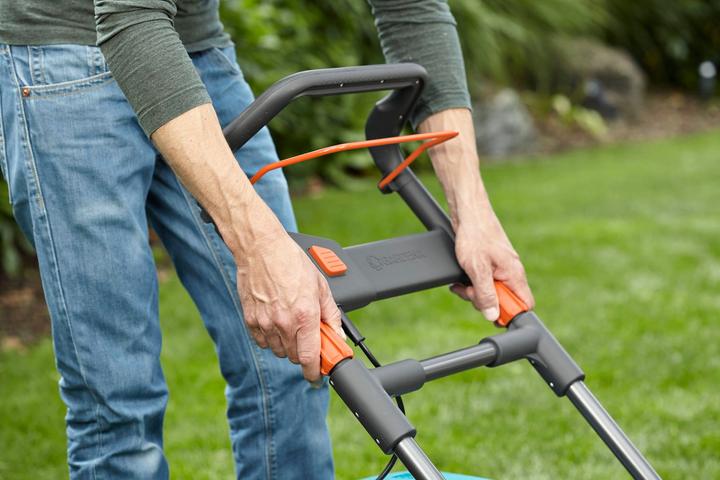 Actual product image Gardena PowerMax 1600/37 (Electrical connection)