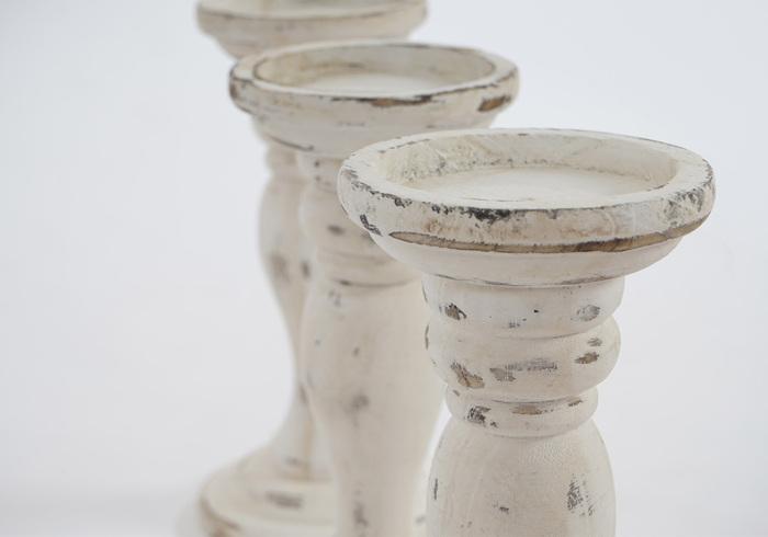 Produktbild Swisshandel24 3er Set Kerzenständer, Kerzenhalter, Shabby-Look Vintage Höhe 24cm weiss