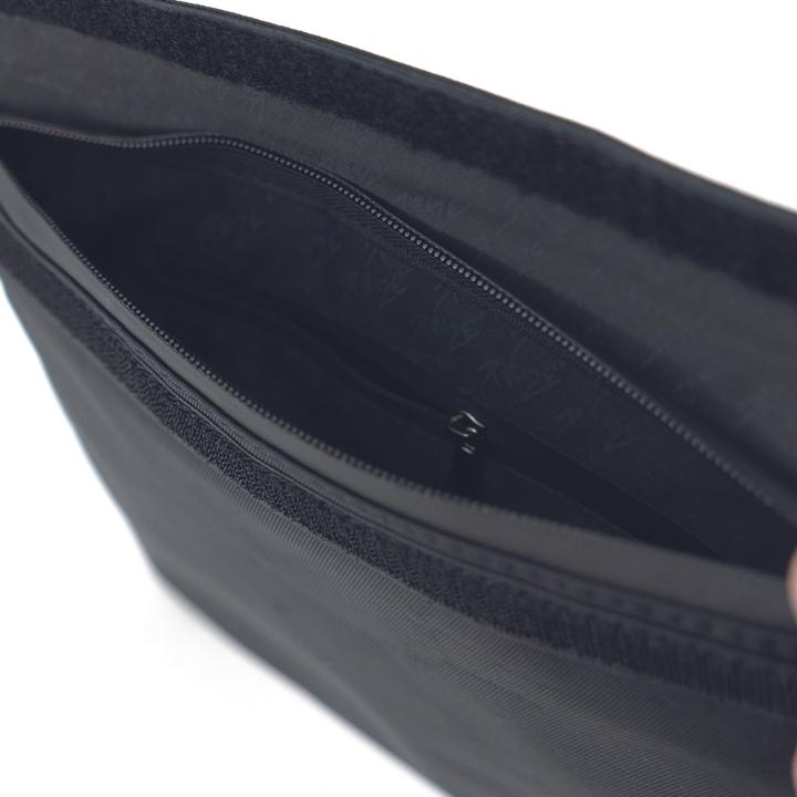 Actual product image Purize Extra odor-proof activated charcoal pocket M