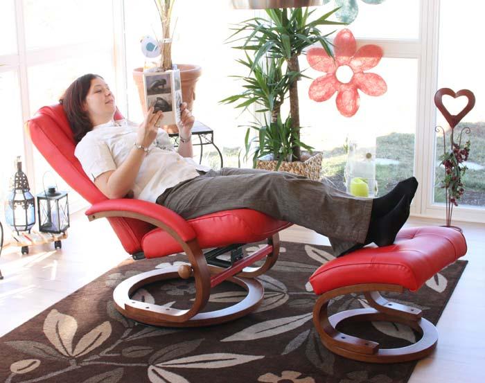 Produktbild Swisshandel24 Fernsehsessel Relaxsessel Sessel, Kunstleder, mit Hocker - rot