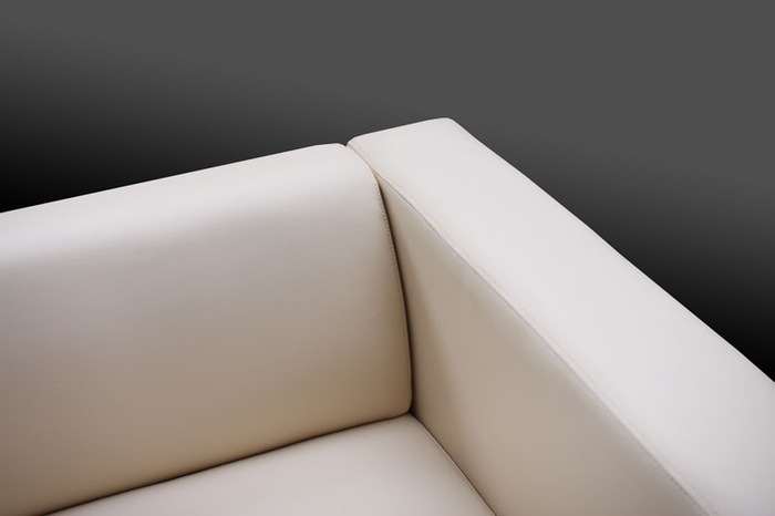 Actual product image Swisshandel24 3 seater Sofa Couch Loungesofa Lille - leather, red (3-seater)
