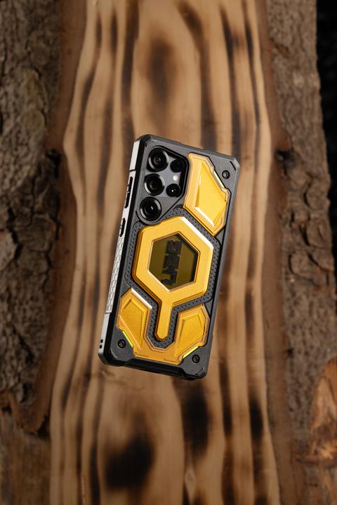 Actual product image UAG Monarch Pro Case with magnetic module- Limited Edition- Samsung (Samsung Galaxy S25 Ultra)