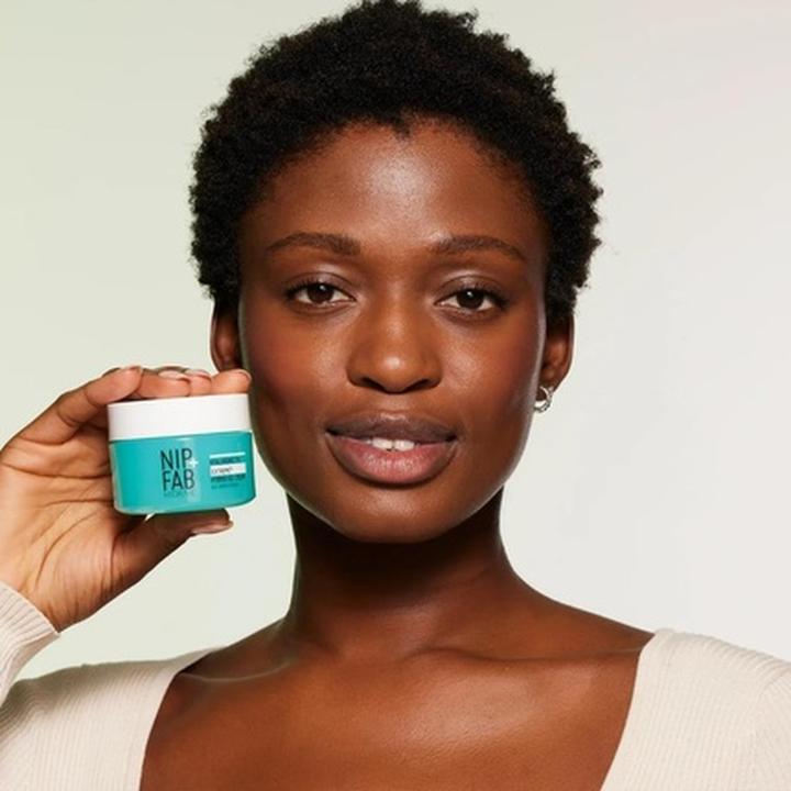 Produktbild Nip + Fab Hydrate Hyaluronic Fix Extreme Hybrid Gel Cream 2% (50 ml, Tagescreme)