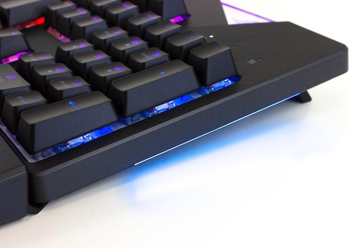 Produktbild ASUS ROG Strix Flare (DE, Kabelgebunden)