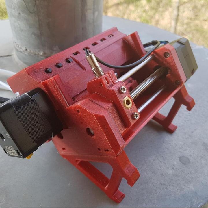 Immagine prodotto Prusa Prusament PETG rosso carminio trasparente 1kg (PETG, 1.75 mm, 1000 g, Rosso)