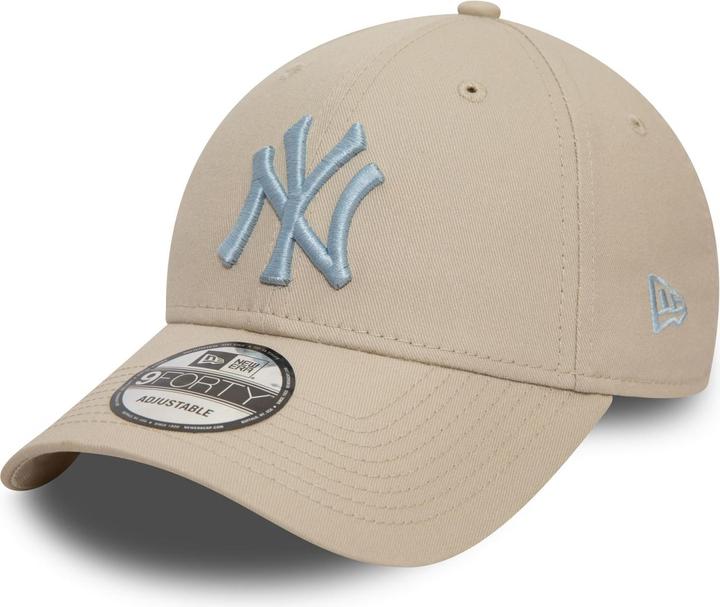 Actual product image New Era 9Forty Strapback Cap - New York Yankees stone / sky