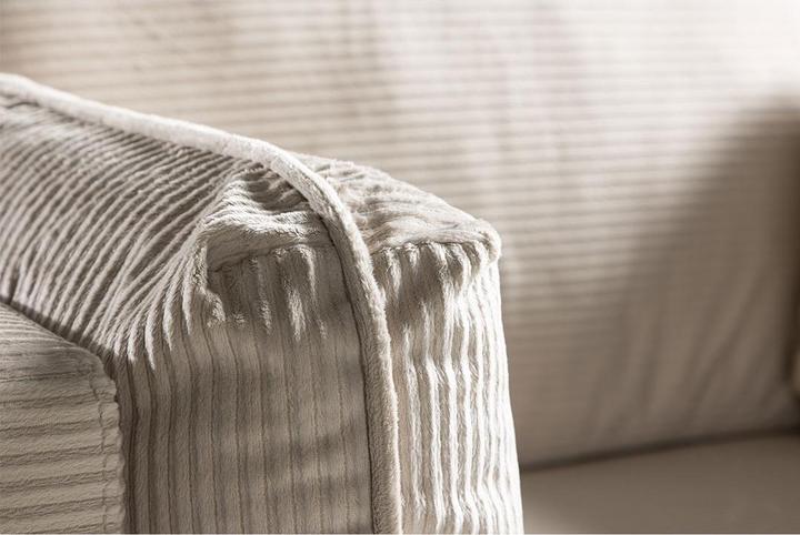 Actual product image Venture Home Boom