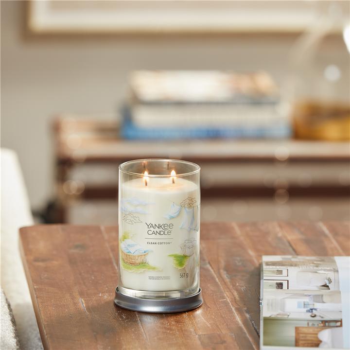 Actual product image Yankee Candle Clean Cotton Signature Large Tumbler Scented Candle (567 g)