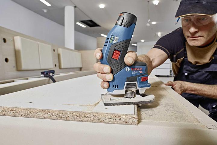 Produktbild Bosch Professional GKF 12V-8 (Kantenfräse)