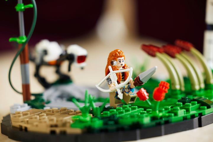 Actual product image LEGO Horizon Forbidden West: Long Neck (76989)