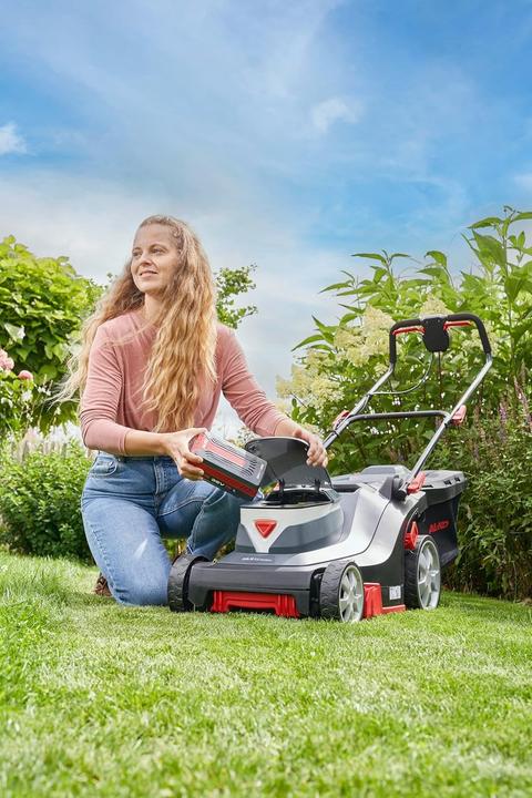 Produktbild AL-KO Accugrasmaaier mit zentraler Höhenverstellung, Mulchfunktion und klappbarem Griff (Akkubetrieb)