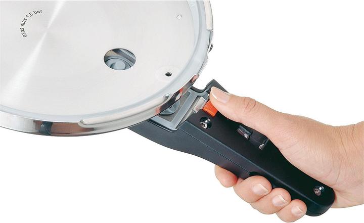 Produktbild WMF Dampfkochtopf Schnellkochtopf 2,5l Perfect Induktion Edelstahl 18/10 (18 cm, Dampfkochtopf, Edelstahl)