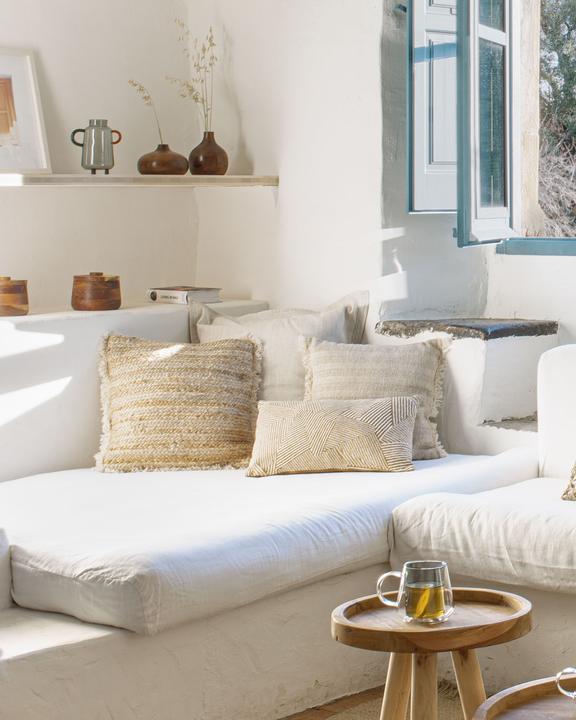 Actual product image Kave Home Glenda (35 x 35 cm)