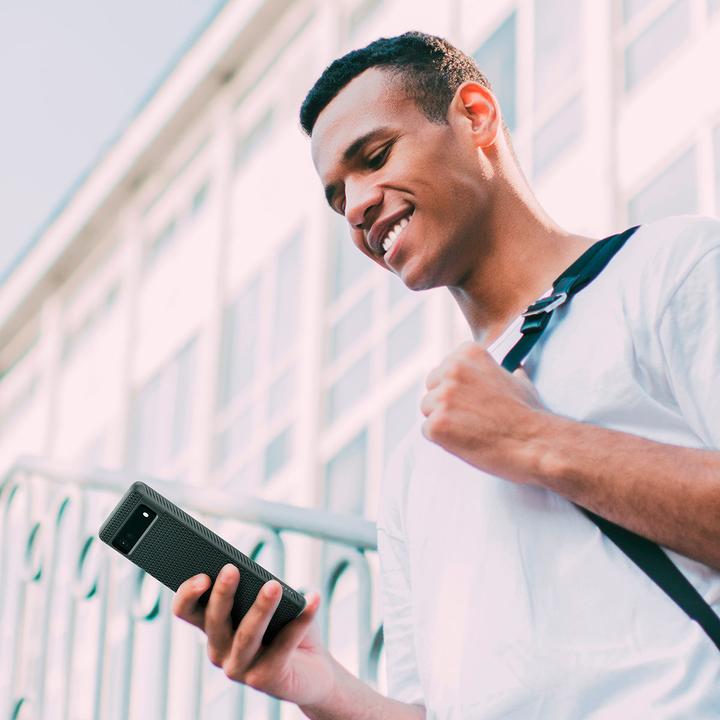 Actual product image Spigen Liquid Air